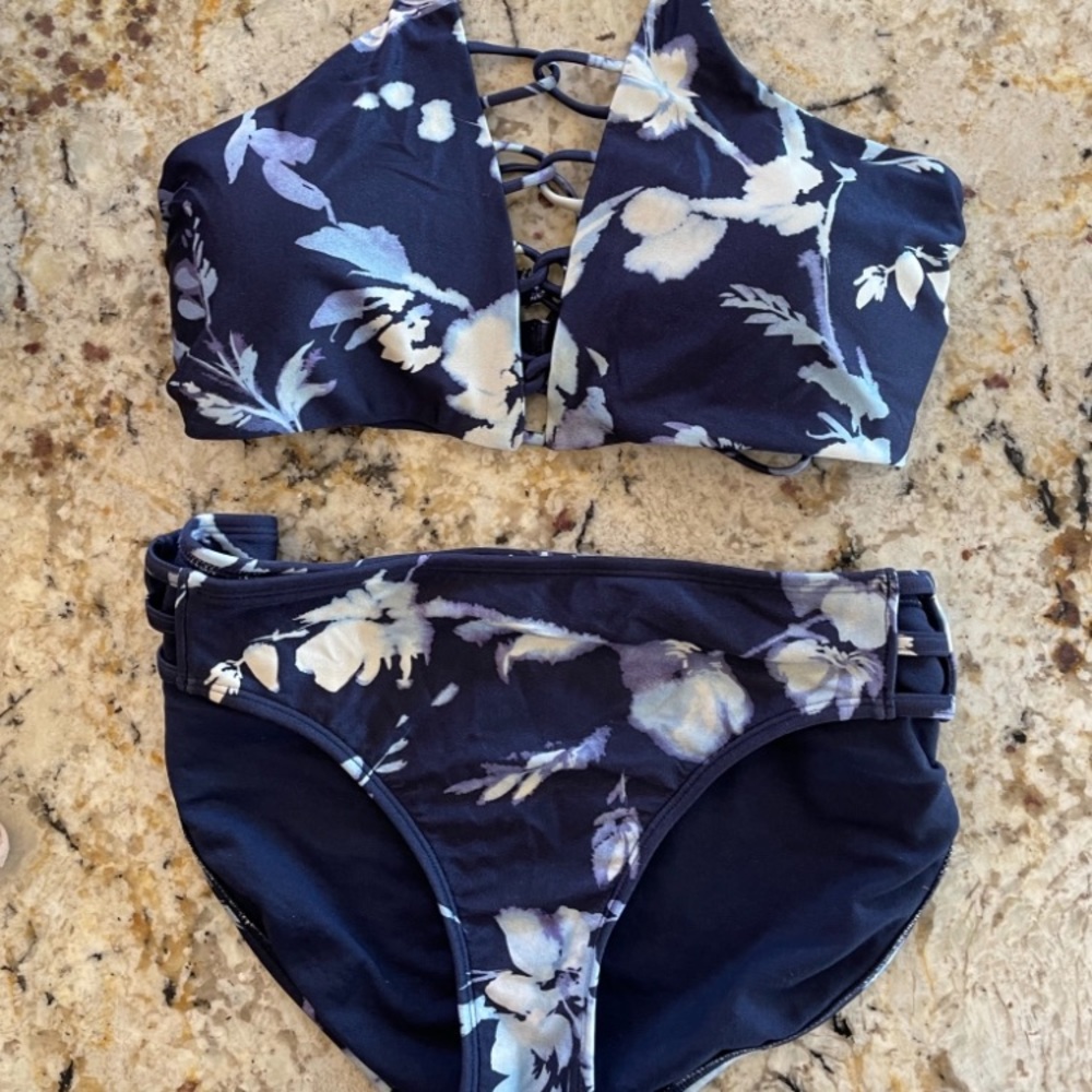 athleta bathing suit set